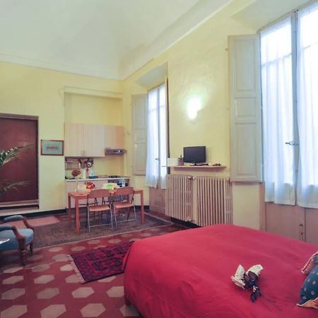 Cozy Apartment In Palazzo Malaspina 皮亚琴察 外观 照片